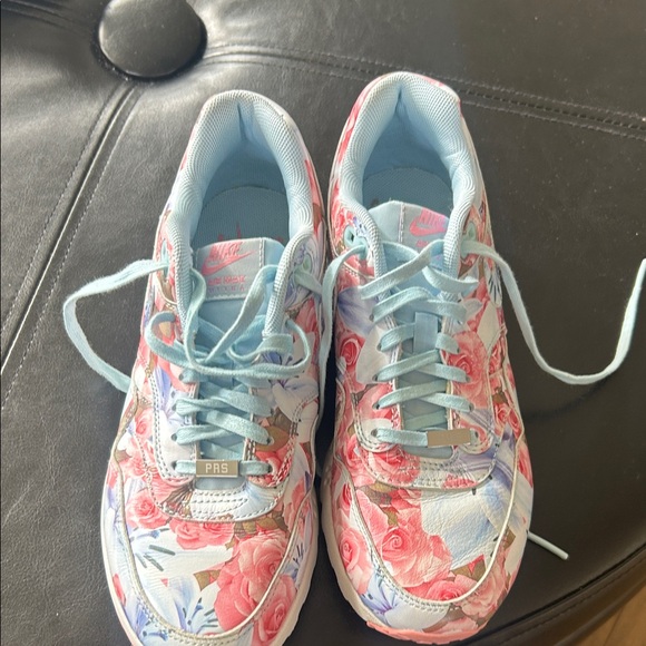 Nike Air Max Ultra Floral Women’s - Picture 3 of 5